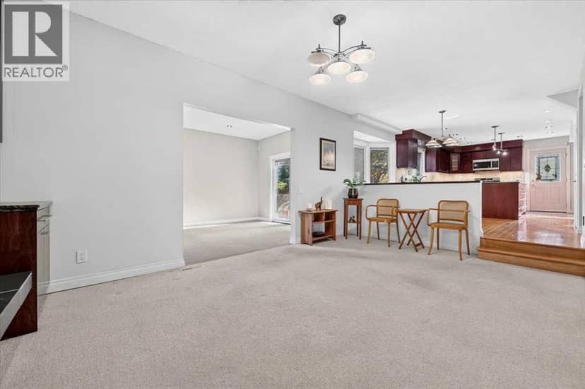 316 Parkland Way SE — photo 17 of 40