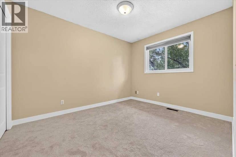 316 Parkland Way SE — photo 34 of 40