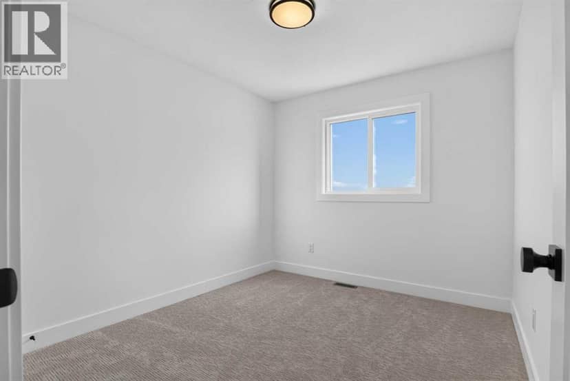 2232 44 Street NW — photo 19 of 38