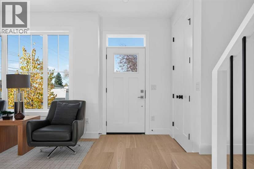 2232 44 Street NW, Calgary, photo 2