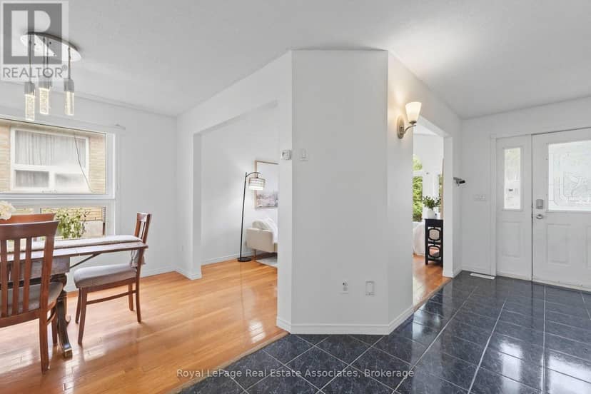 26 McLachlan Place — photo 9 of 32