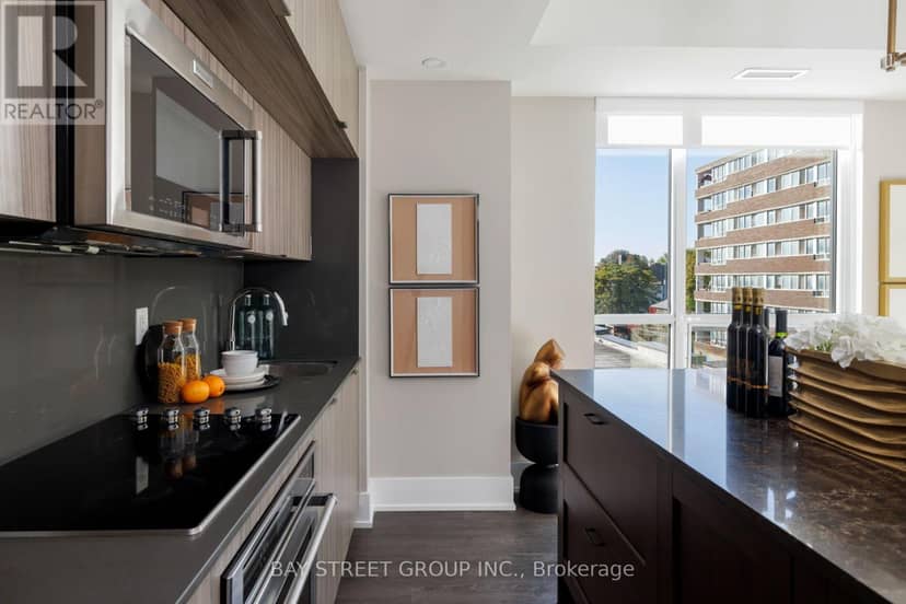 405 - 80 Vanauley Street — photo 13 of 40