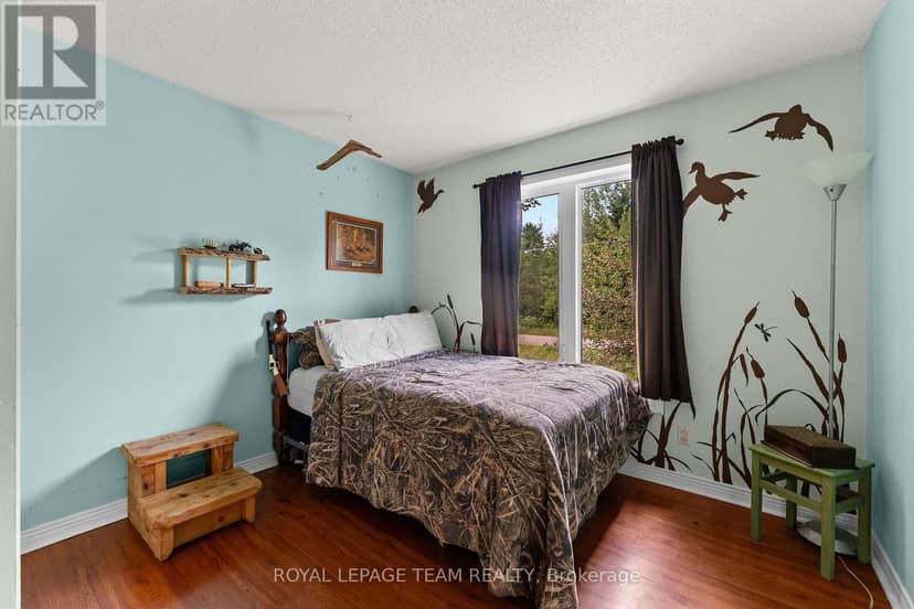 484 Wylie Road — photo 23 of 40