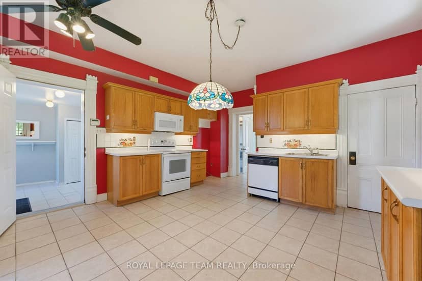 217 Groveton Road, Edwardsburgh/Cardinal, photo 5