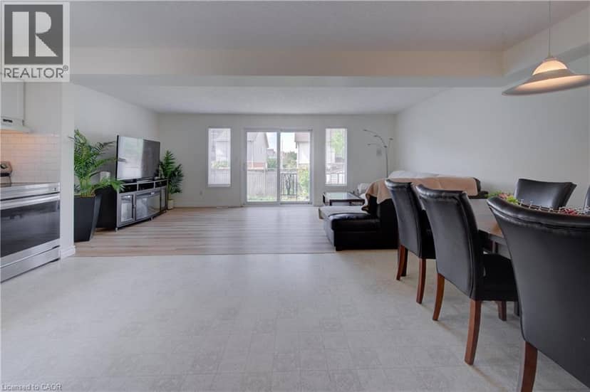 1064 COPPER LEAF Crescent, Kitchener, photo 6