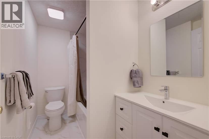 1064 COPPER LEAF Crescent — photo 19 of 40