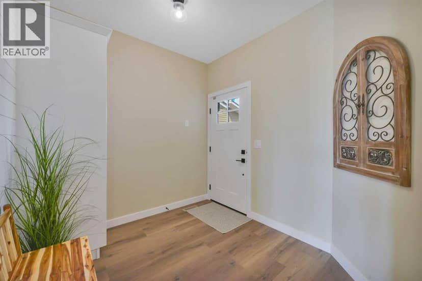 153 Norseman Close, Penhold, photo 6