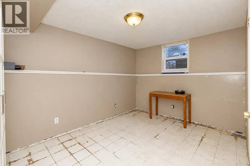 4518 52 Street — photo 23 of 37