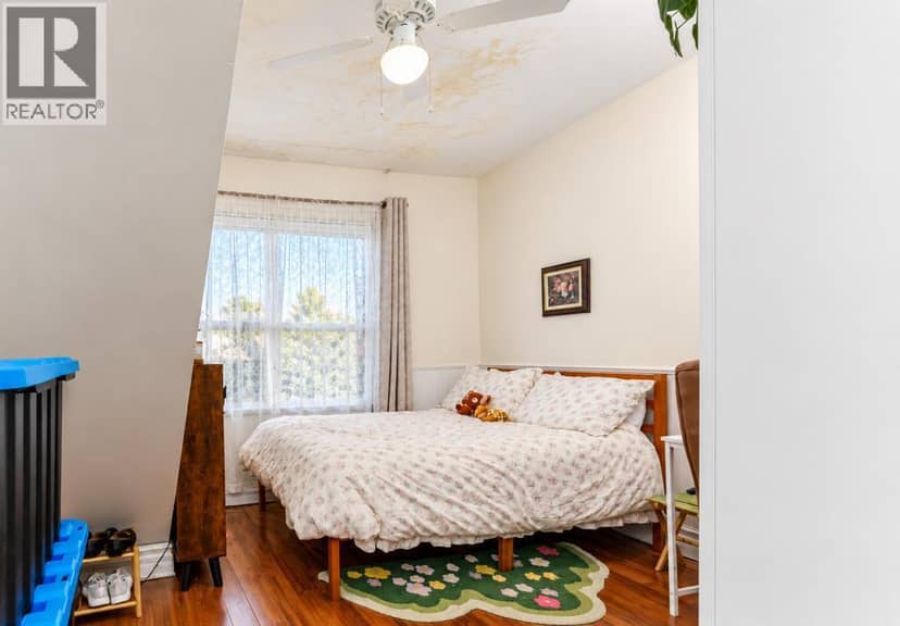 4518 52 Street — photo 14 of 37