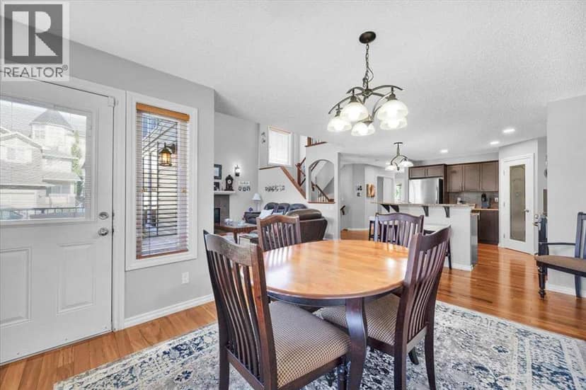 209 Crystal Green Point — photo 14 of 35