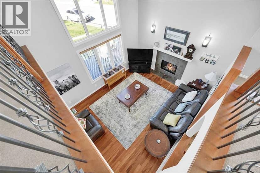 209 Crystal Green Point — photo 20 of 35