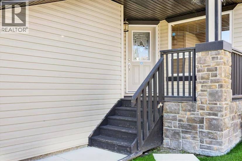 209 Crystal Green Point, Okotoks, photo 2
