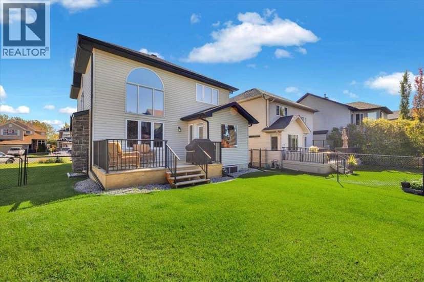 209 Crystal Green Point — photo 32 of 35