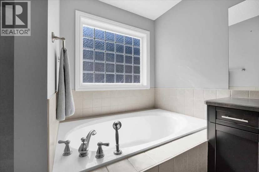 209 Crystal Green Point — photo 29 of 35