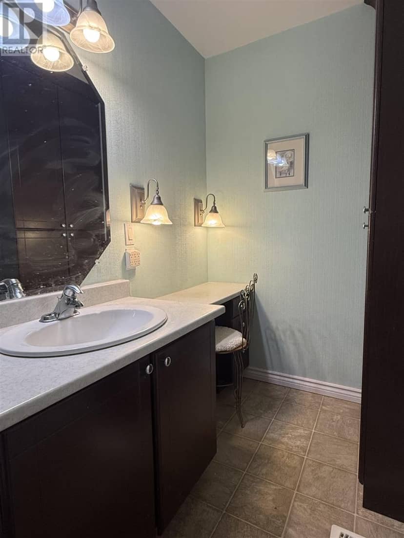 24 McQuarrie PL — photo 24 of 40