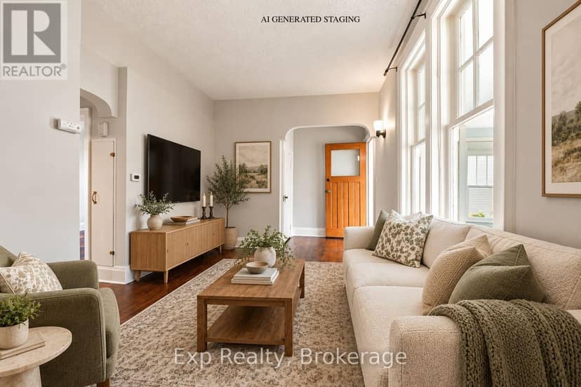 134 Catharine Street — photo 11 of 40