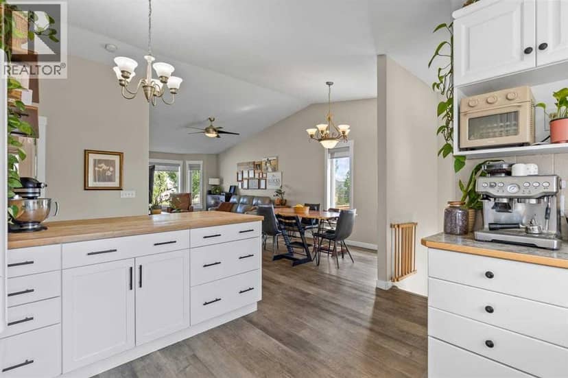 6 Strathford Place — photo 15 of 40