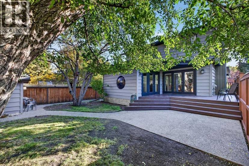 4015 45 Street SW — photo 39 of 40