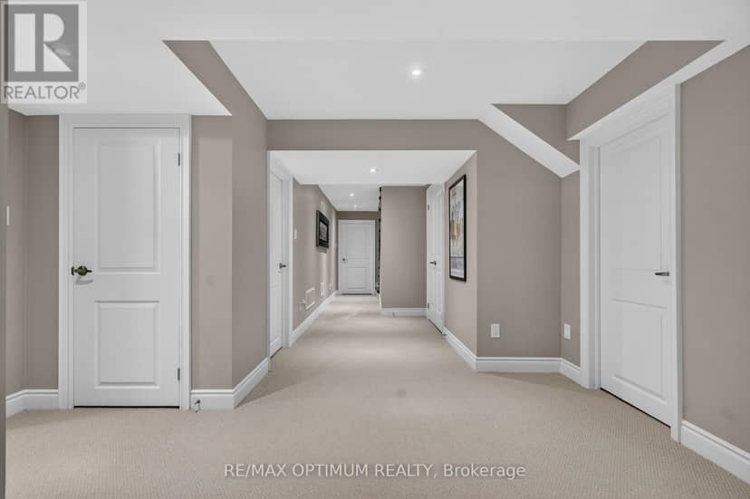 9165 Creditview Road — photo 37 of 40