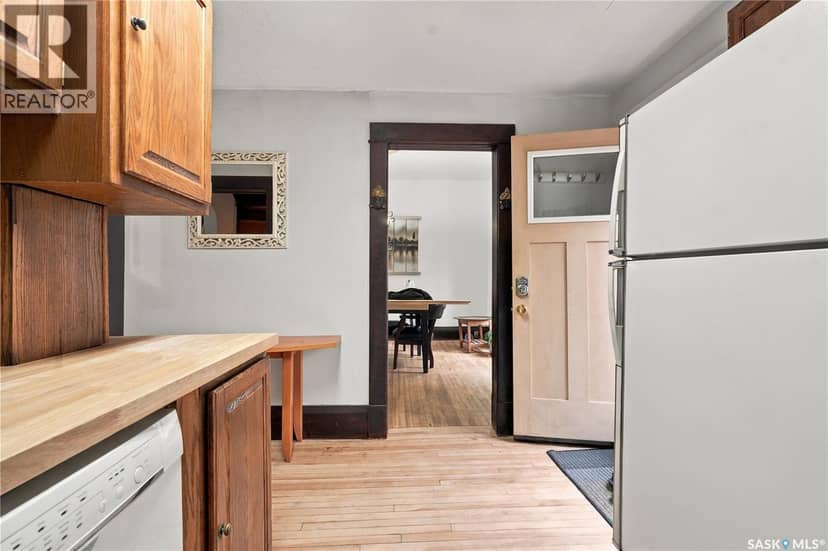 709 McPherson AVENUE — photo 17 of 40