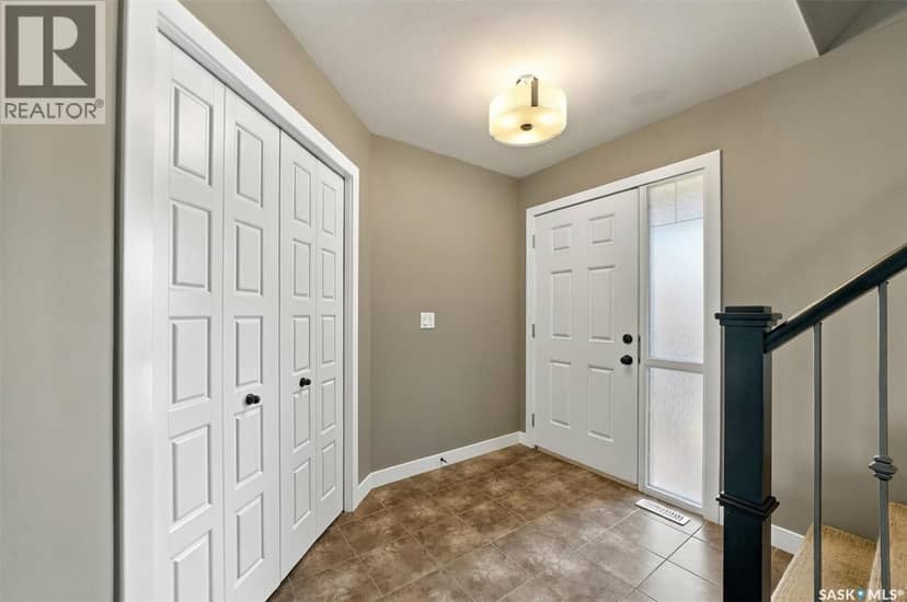 319 Langlois WAY — photo 18 of 40