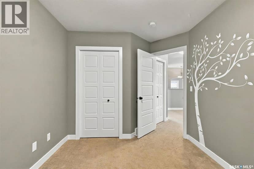 319 Langlois WAY — photo 33 of 40