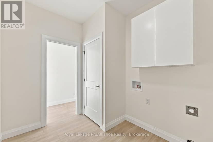 131 Royal Gala Drive — photo 13 of 40