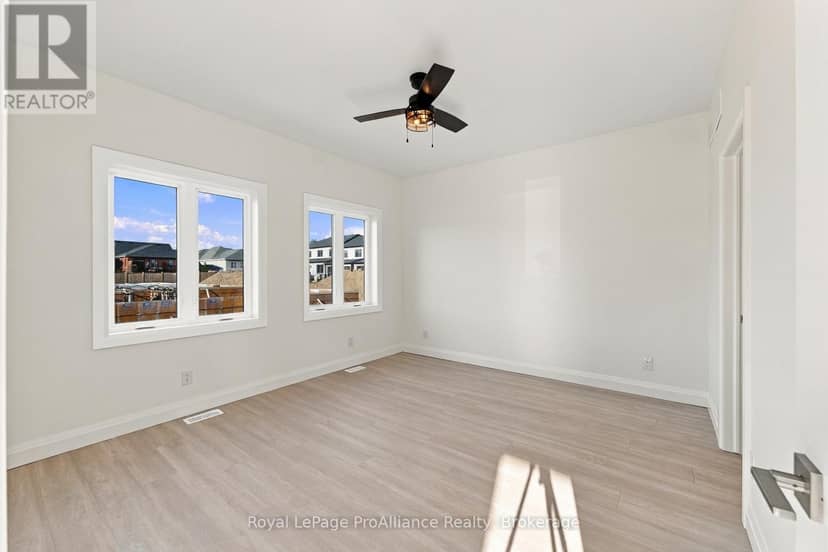 131 Royal Gala Drive — photo 25 of 40