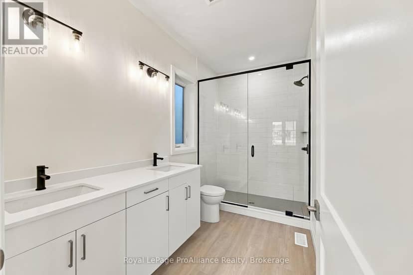 131 Royal Gala Drive — photo 28 of 40