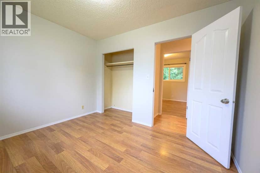 9923 88 Avenue — photo 27 of 40