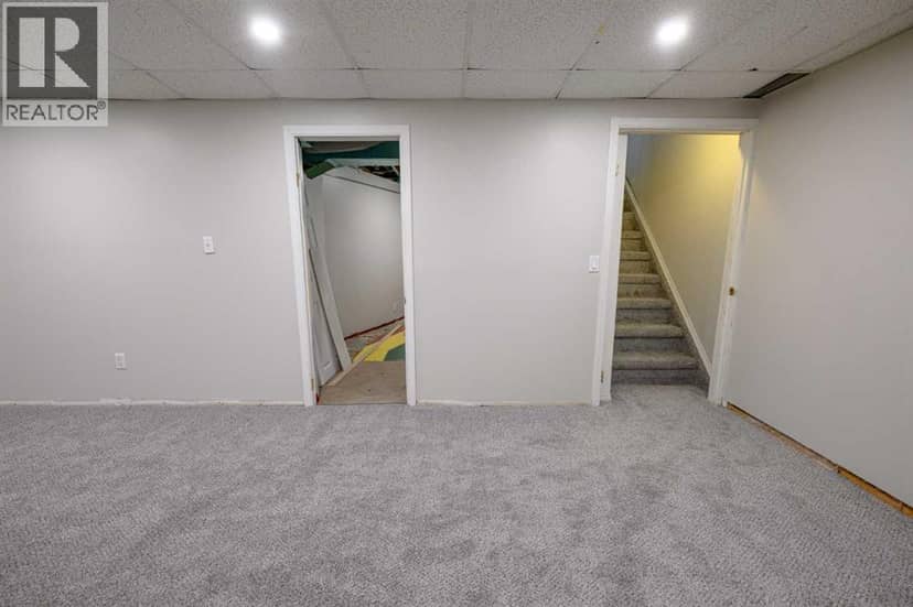 9923 88 Avenue — photo 34 of 40