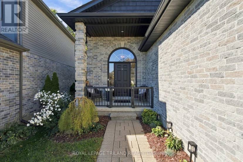 2039 Springridge Drive, London North, photo 3