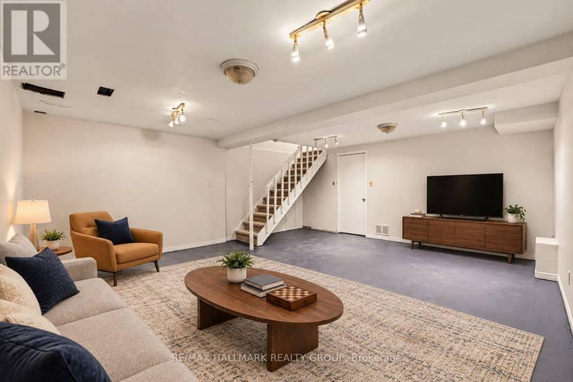 277 Pickford Drive — photo 21 of 25