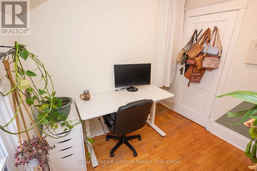 250 Brock Street W — photo 23 of 40