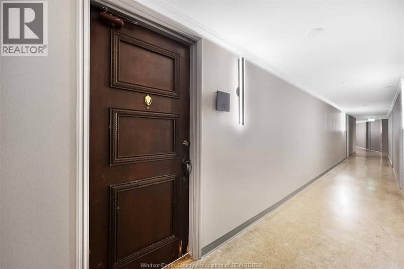 111 RIVERSIDE Unit# 711, Windsor, photo 2