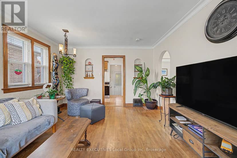 1778 Cassells Street — photo 13 of 40