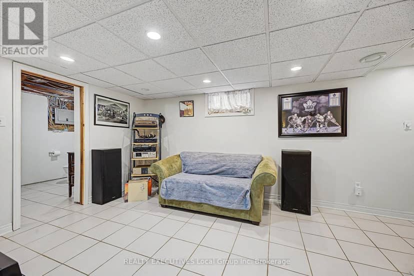 1778 Cassells Street — photo 26 of 40