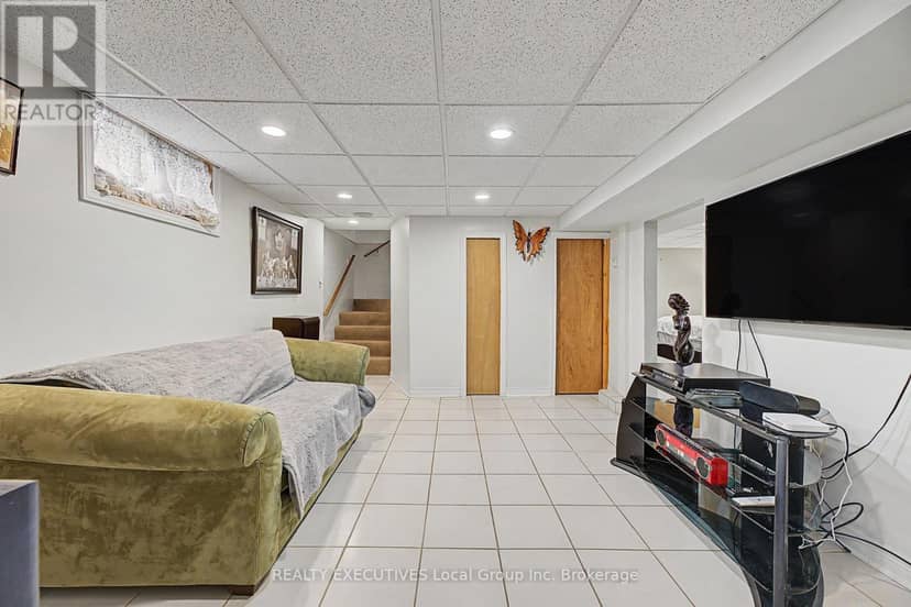 1778 Cassells Street — photo 32 of 40