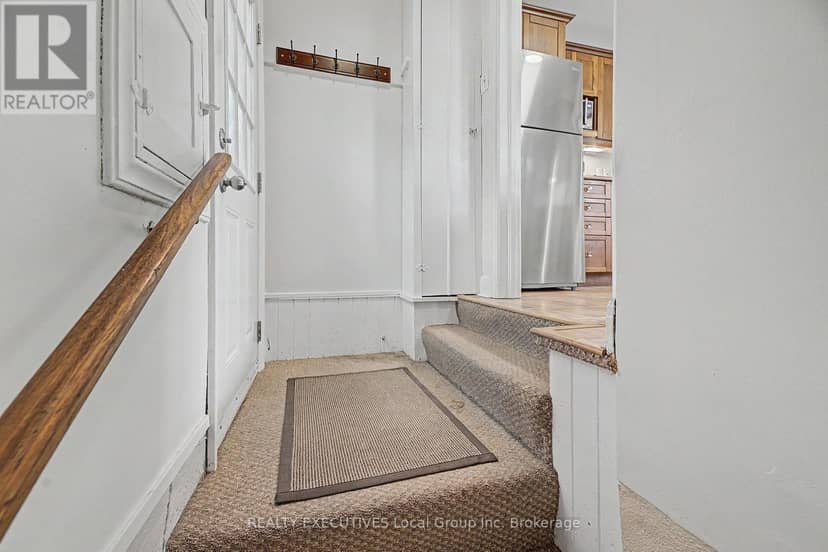 1778 Cassells Street — photo 33 of 40