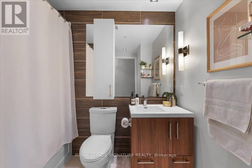 908 - 39 Sherbourne Street — photo 16 of 23