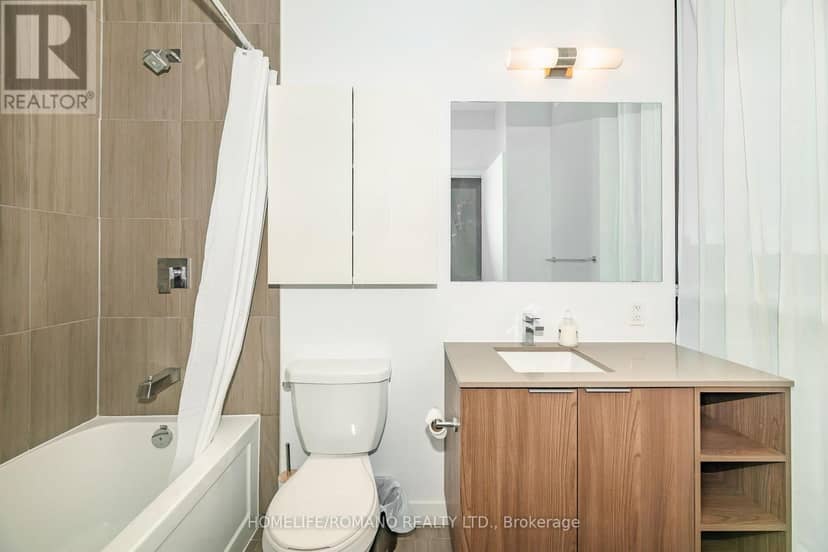 1602 - 31 Tippett Road — photo 11 of 20