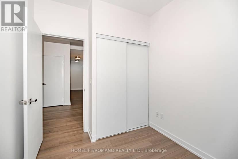 1602 - 31 Tippett Road — photo 14 of 20