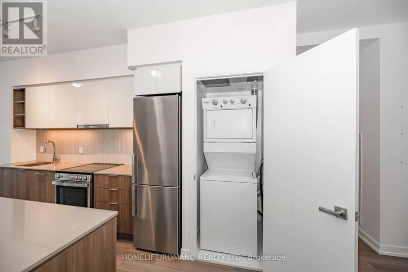 1602 - 31 Tippett Road — photo 17 of 20