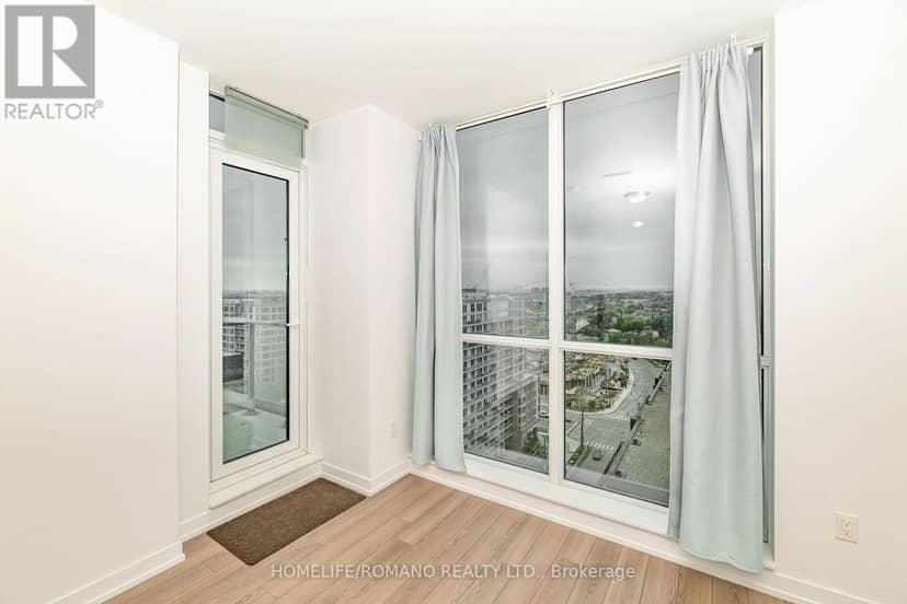 1602 - 31 Tippett Road, Toronto, photo 3