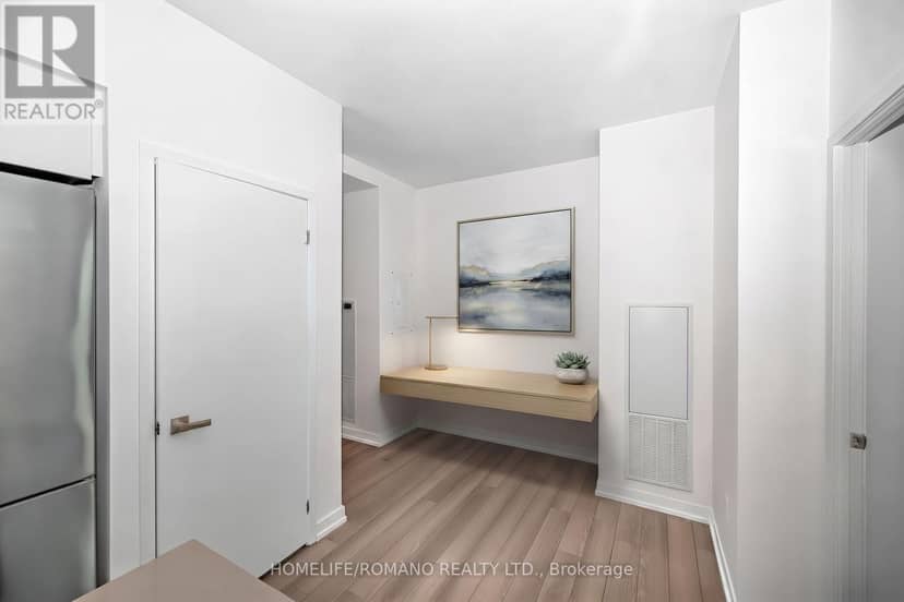 1602 - 31 Tippett Road, Toronto, photo 6