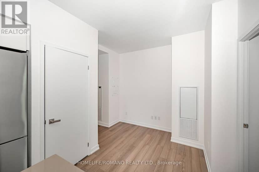 1602 - 31 Tippett Road, Toronto, photo 7