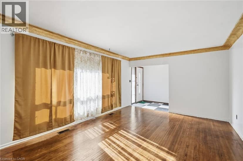 1181 Highway No. 8, Stoney Creek, photo 6