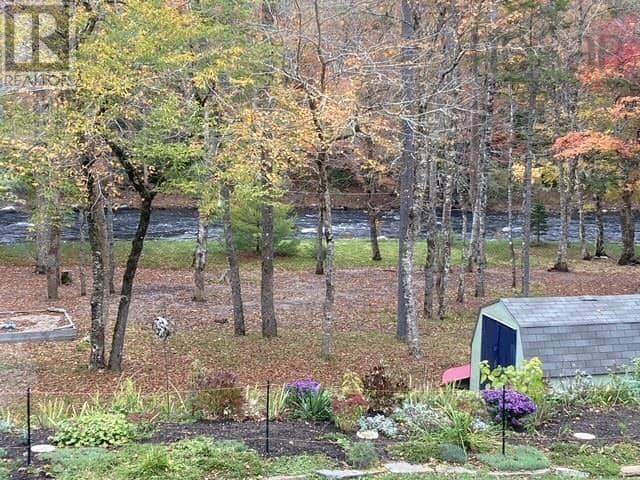 590 Gilberts Lane — photo 28 of 40