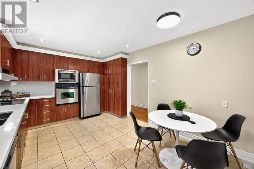 21 Ivan Road — photo 15 of 40