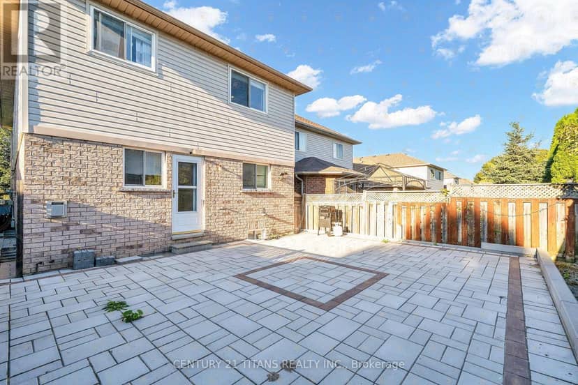 51 Marchwood Crescent — photo 19 of 27
